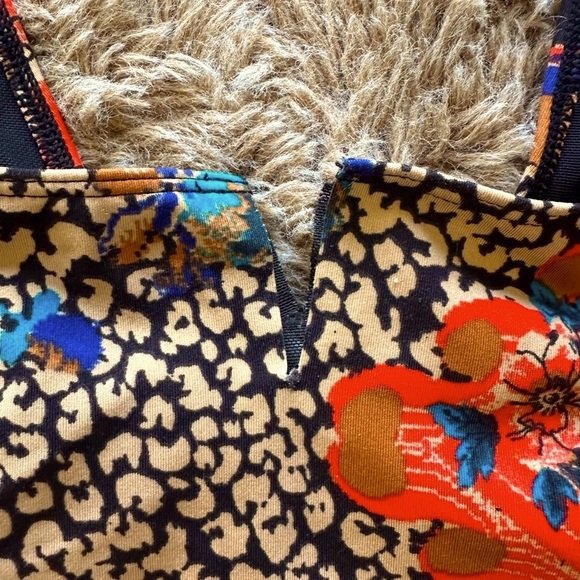 Floral Patchwork Crop Top - Picture 6 of 8